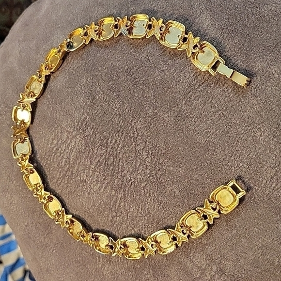 VTG 1980s XOXO Byzantine Enamel Interlocking Baddie Collar Necklace - Picture 10 of 11